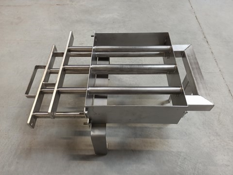 Grille magnétique à nettoyage simplifié